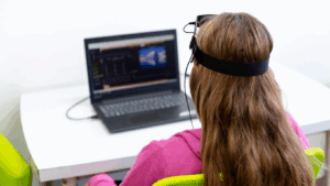 neurofeedback Budapest, agyhullám tréning, EEG tréning gyerekeknek, koncentrációs problémák kezelése, ADHD természetes kezelése, szorongás oldása gyerekeknél, figyelemzavar kezelése, tanulási zavar megoldása, alvászavar terápia, Czudar Kata